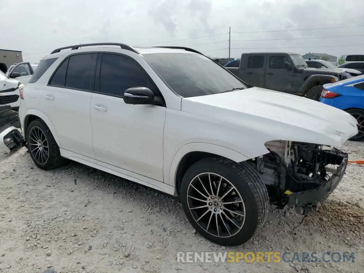 4 fotografías del automóvil dañado 4JGFB4JB3LA179690 MERCEDES-BENZ GLE-CLASS 2020