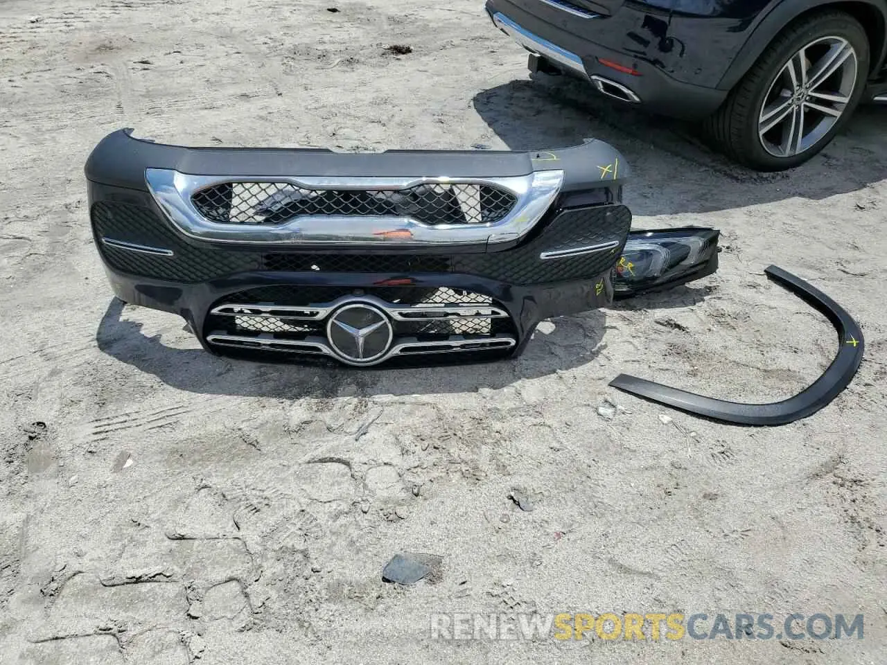 13 fotografías del automóvil dañado 4JGFB4JB4LA129137 MERCEDES-BENZ GLE-CLASS 2020