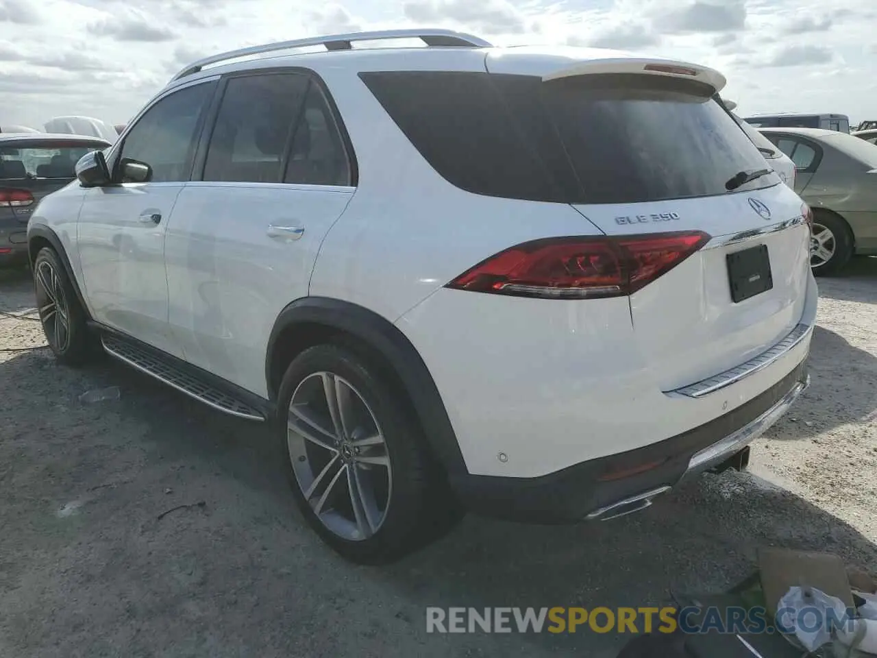 2 fotografías del automóvil dañado 4JGFB4JBXLA235043 MERCEDES-BENZ GLE-CLASS 2020