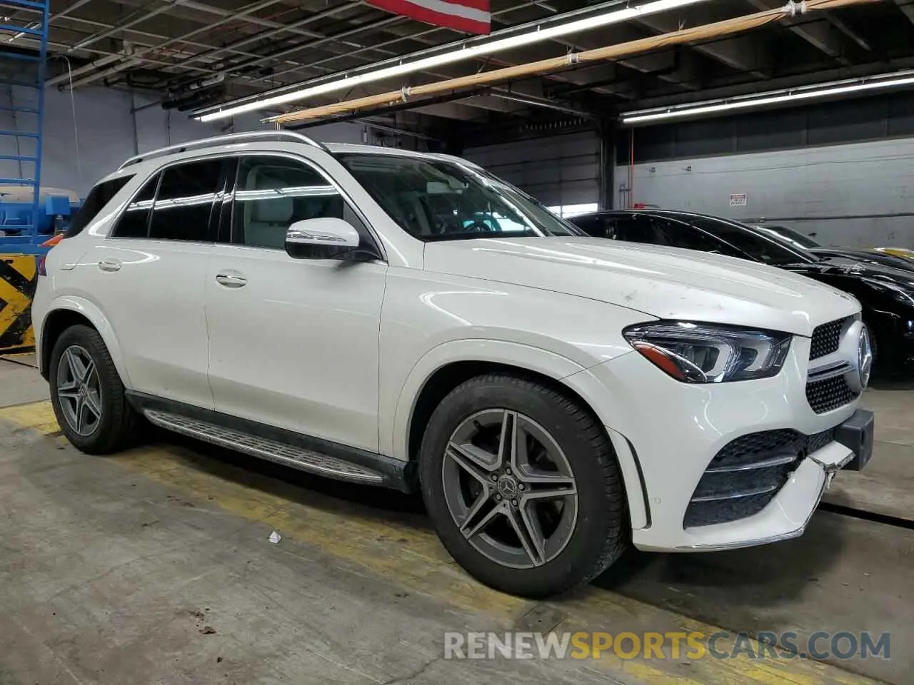 4 fotografías del automóvil dañado 4JGFB4KB2LA136571 MERCEDES-BENZ GLE-CLASS 2020