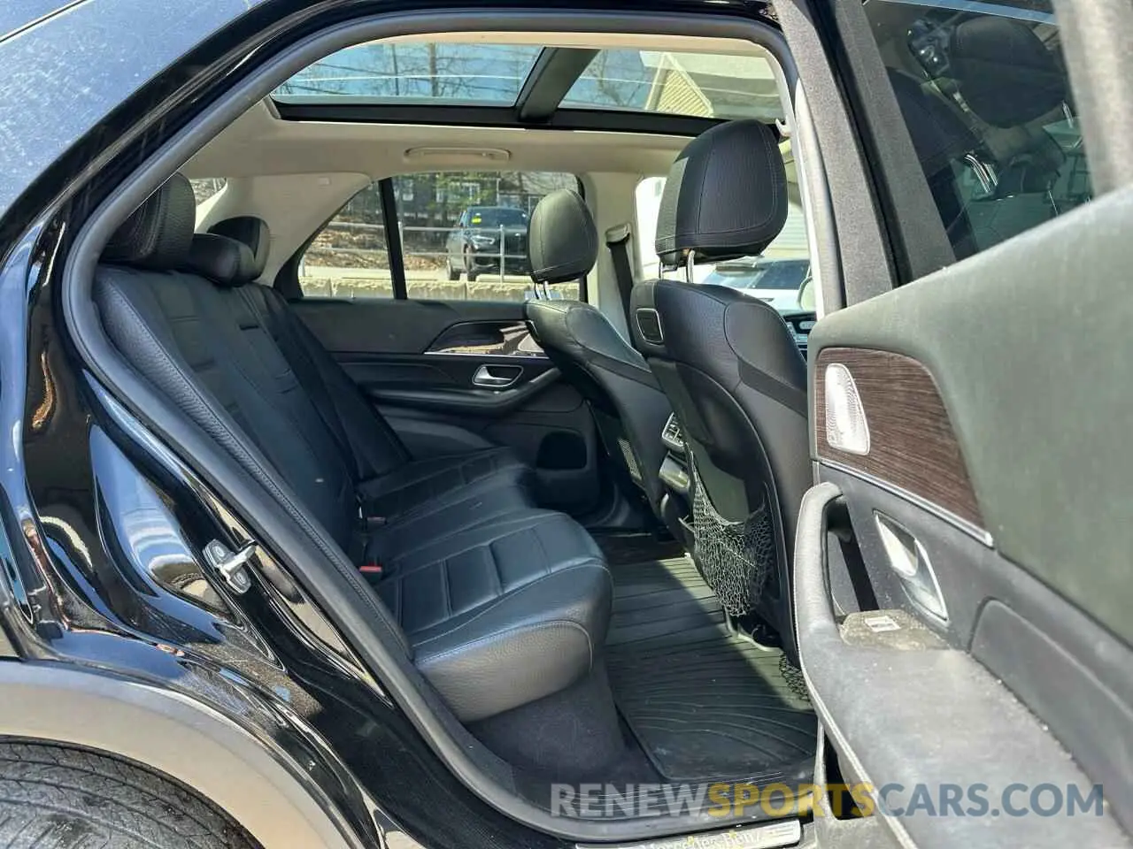 5 fotografías del automóvil dañado 4JGFB4KB5LA125645 MERCEDES-BENZ GLE-CLASS 2020