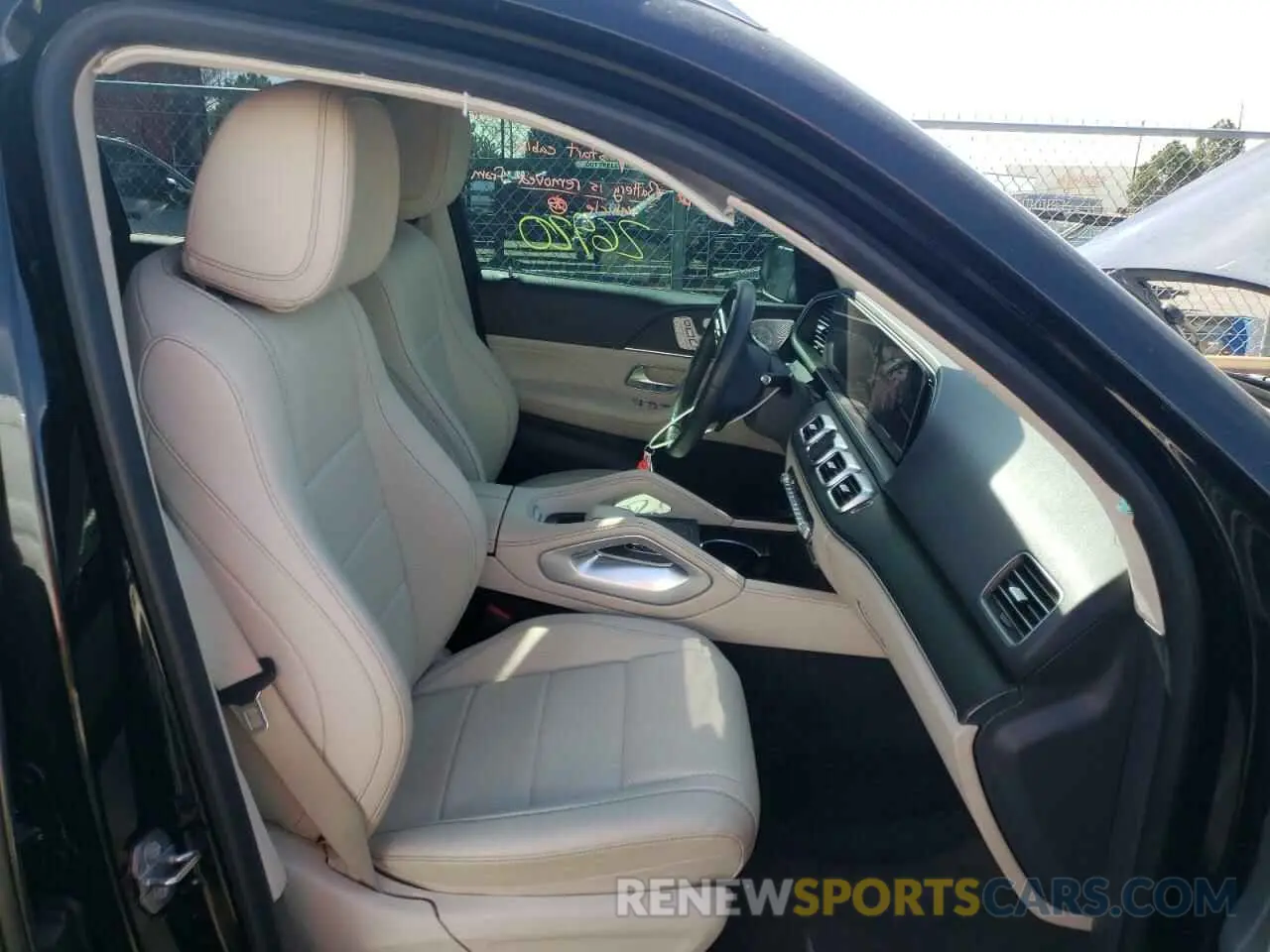 5 fotografías del automóvil dañado 4JGFB4KB8LA063660 MERCEDES-BENZ GLE-CLASS 2020