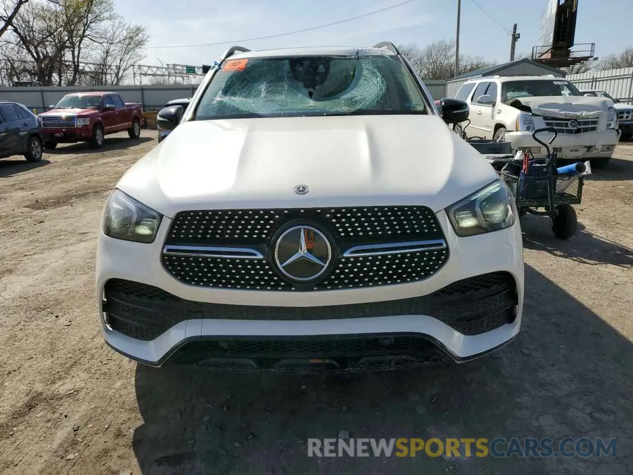 5 fotografías del automóvil dañado 4JGFB4KB9LA147096 MERCEDES-BENZ GLE-CLASS 2020