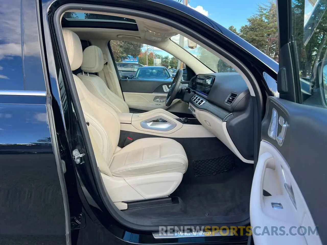 5 fotografías del automóvil dañado 4JGFB4KE9LA049700 MERCEDES-BENZ GLE-CLASS 2020