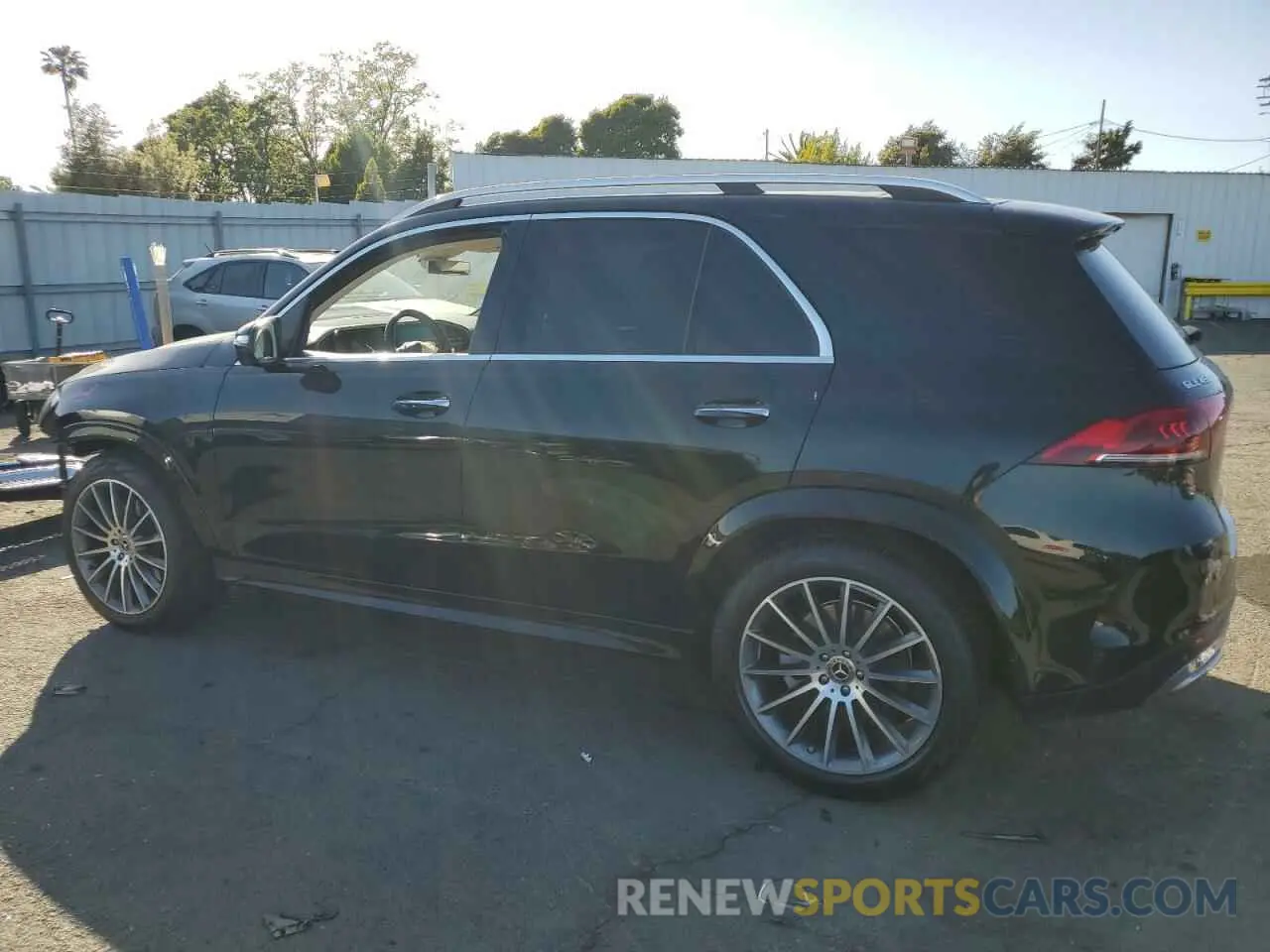 2 fotografías del automóvil dañado 4JGFB5KB0LA166996 MERCEDES-BENZ GLE-CLASS 2020