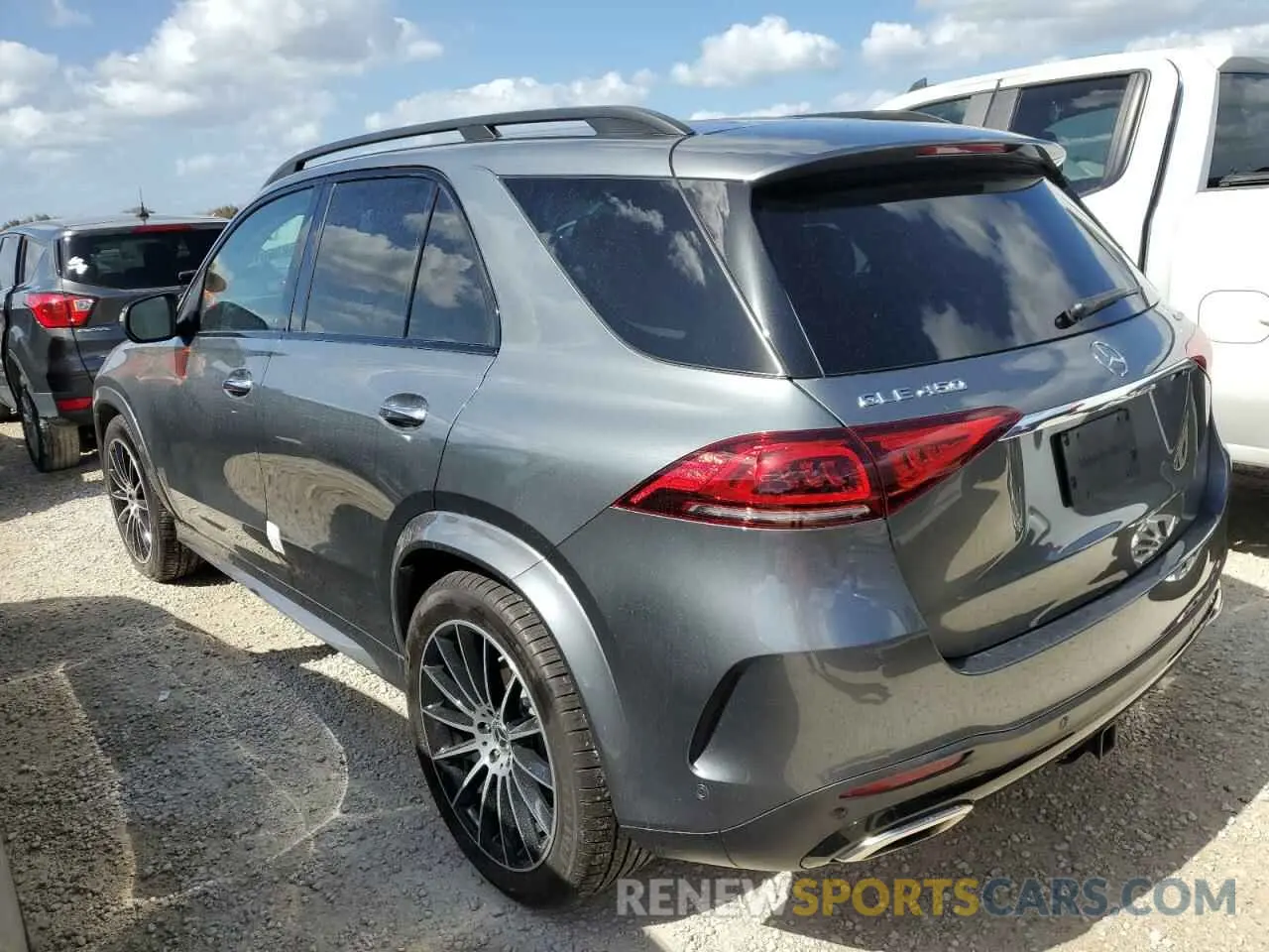 2 fotografías del automóvil dañado 4JGFB5KB8LA149217 MERCEDES-BENZ GLE-CLASS 2020