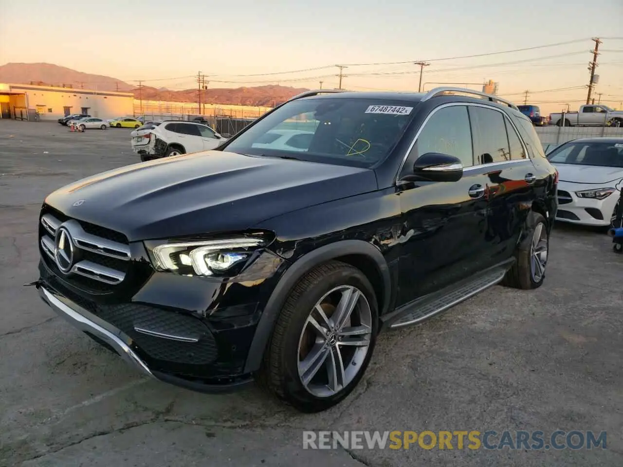 2 fotografías del automóvil dañado 4JGFB4JB0MA448536 MERCEDES-BENZ GLE-CLASS 2021