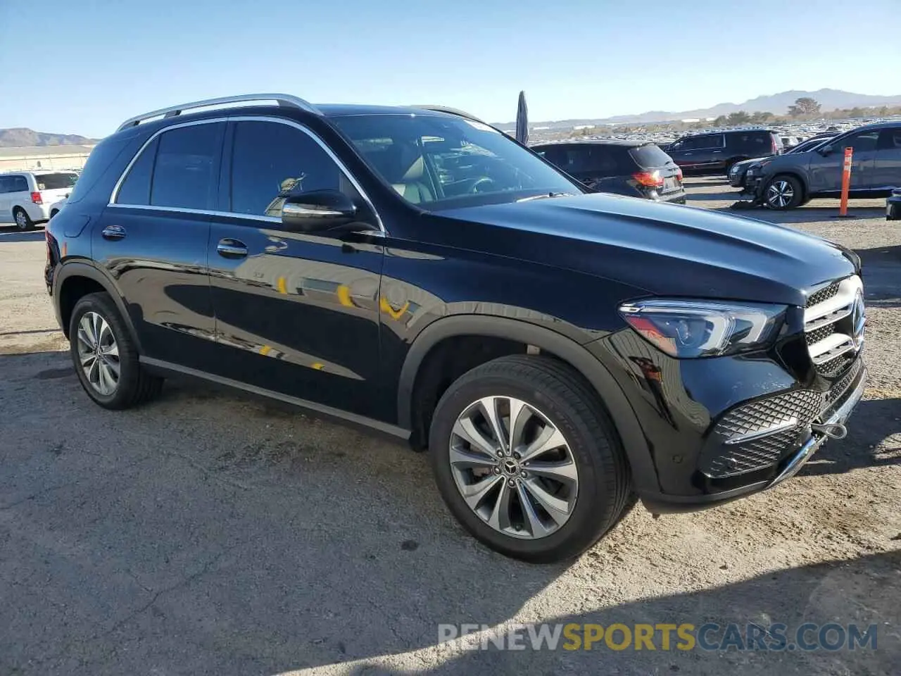 4 fotografías del automóvil dañado 4JGFB4JB1MA366797 MERCEDES-BENZ GLE-CLASS 2021