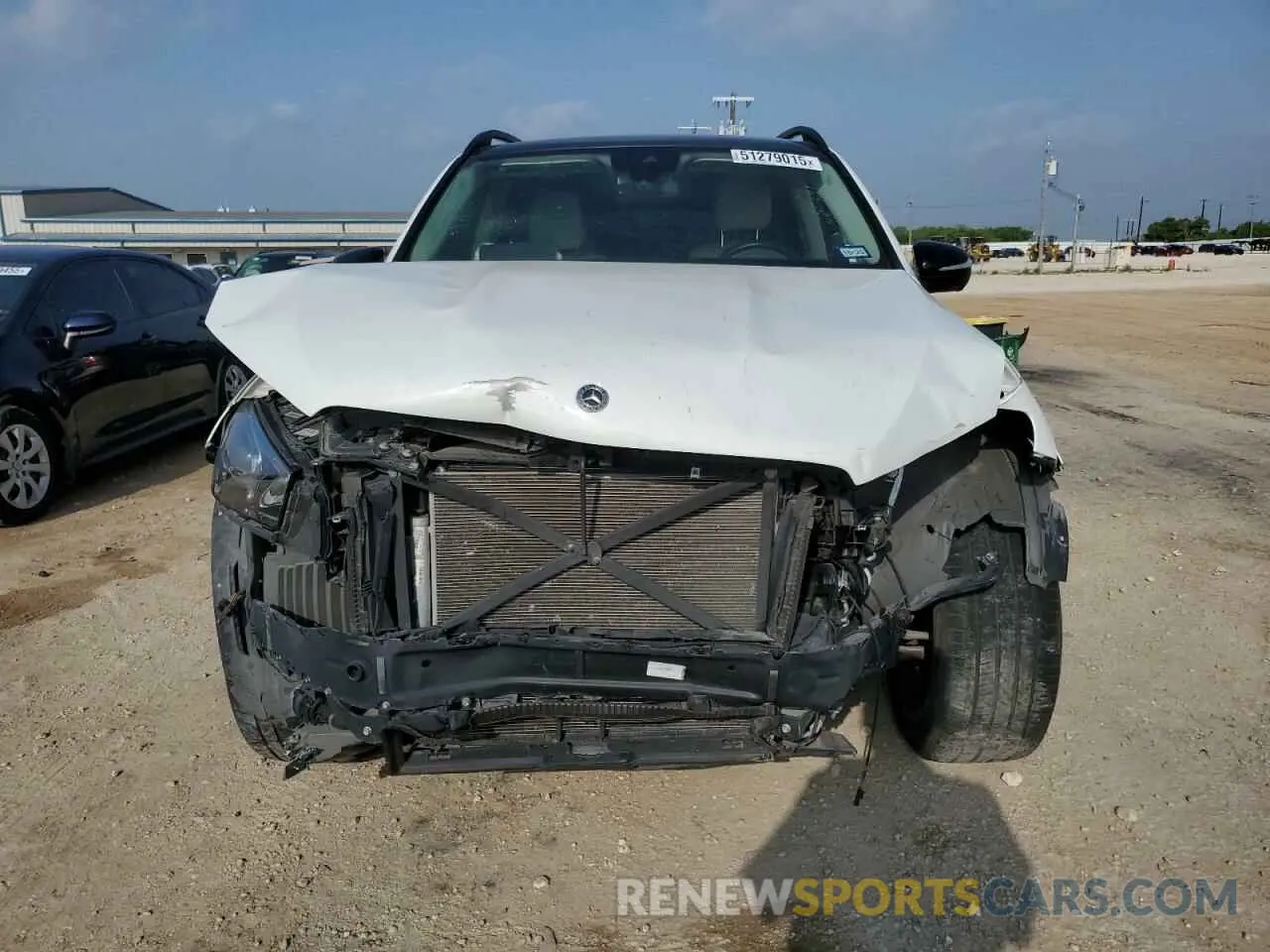 5 fotografías del automóvil dañado 4JGFB4JB2MA545088 MERCEDES-BENZ GLE-CLASS 2021