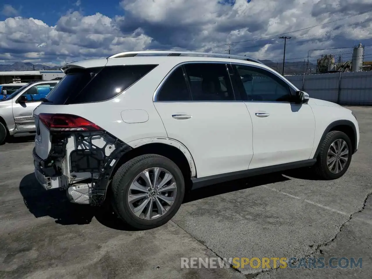 3 fotografías del automóvil dañado 4JGFB4JB7MA379120 MERCEDES-BENZ GLE-CLASS 2021
