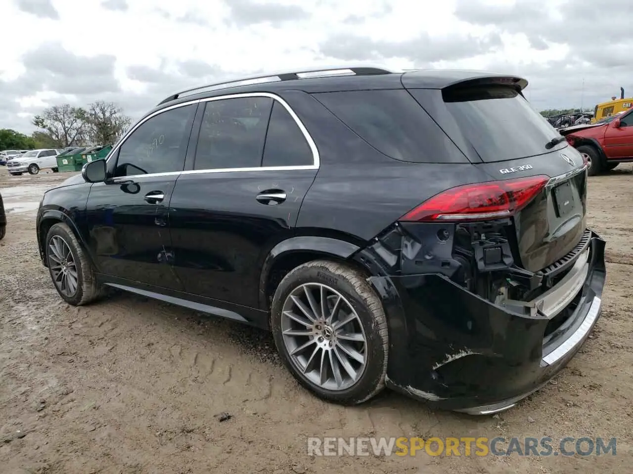 2 fotografías del automóvil dañado 4JGFB4JB8MA366375 MERCEDES-BENZ GLE-CLASS 2021