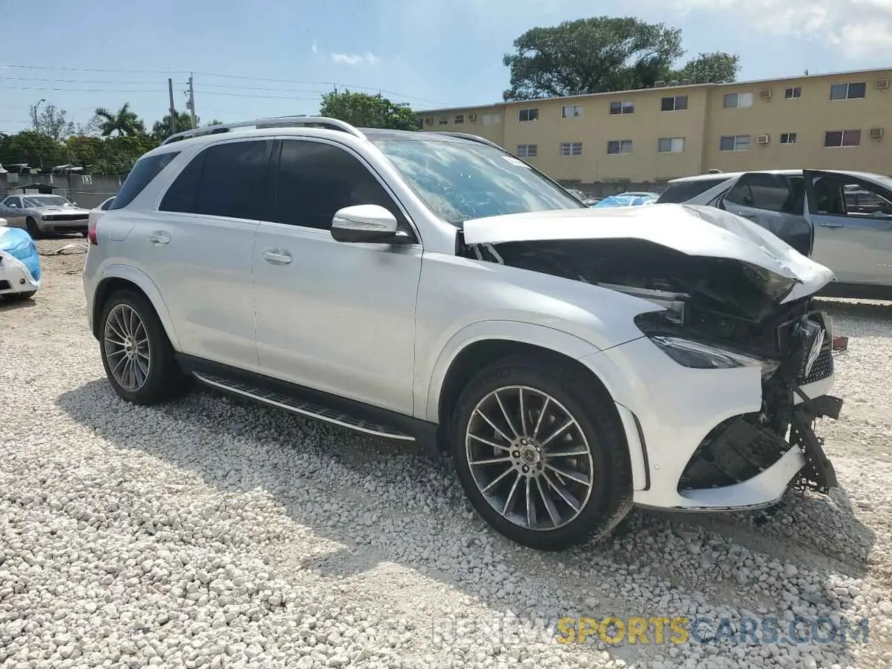 4 fotografías del automóvil dañado 4JGFB4JBXMA459981 MERCEDES-BENZ GLE-CLASS 2021