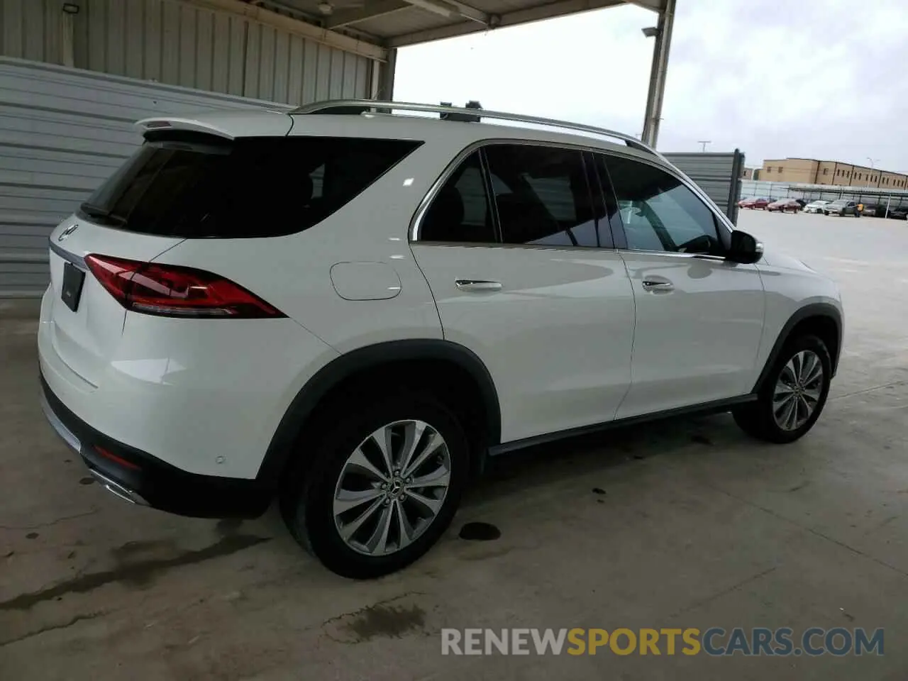 3 fotografías del automóvil dañado 4JGFB4JBXMA517684 MERCEDES-BENZ GLE-CLASS 2021