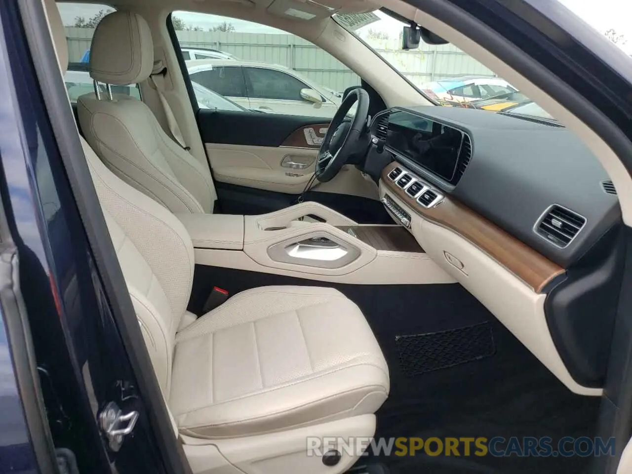 5 fotografías del automóvil dañado 4JGFB4JE4MA323999 MERCEDES-BENZ GLE-CLASS 2021