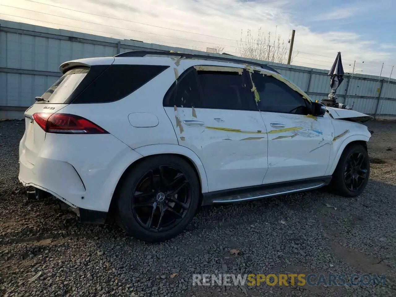 3 fotografías del automóvil dañado 4JGFB6BB6MA280153 MERCEDES-BENZ GLE-CLASS 2021