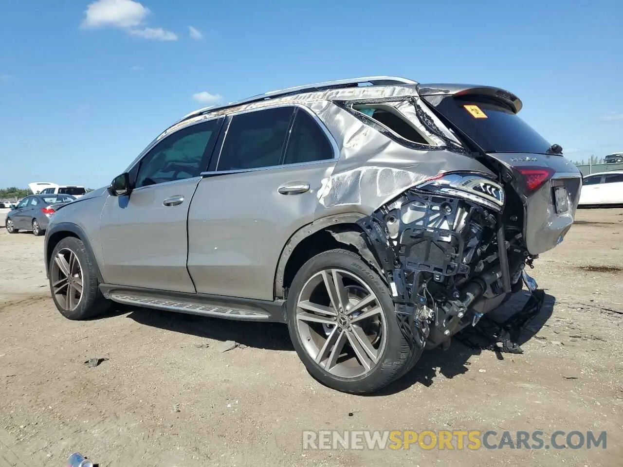 2 fotografías del automóvil dañado 4JGFB4JB1NA696912 MERCEDES-BENZ GLE-CLASS 2022