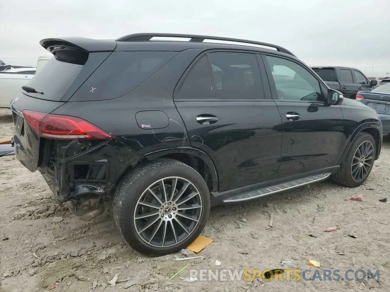 3 fotografías del automóvil dañado 4JGFB4JB8NA675765 MERCEDES-BENZ GLE-CLASS 2022