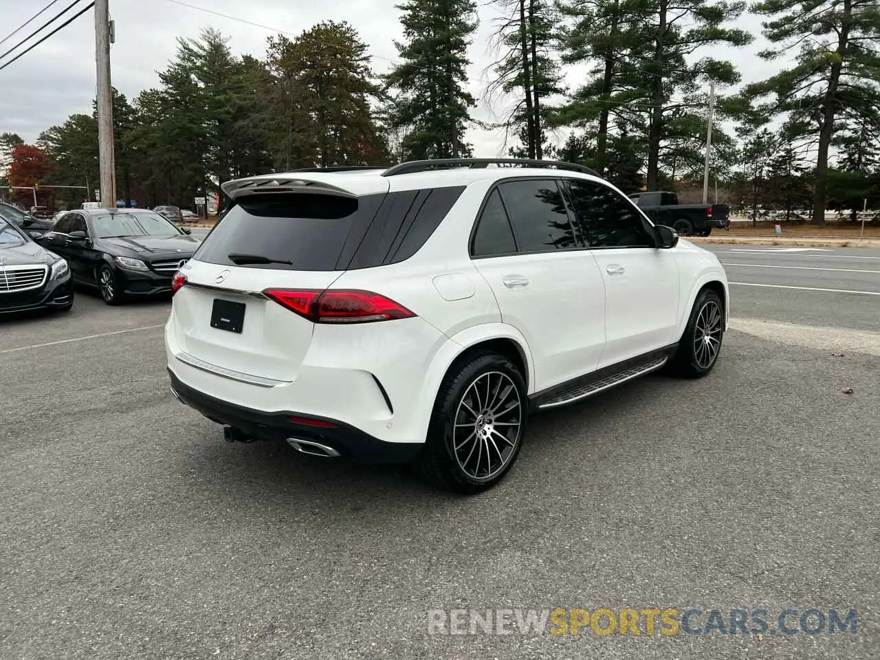 4 fotografías del automóvil dañado 4JGFB4JB9NA601500 MERCEDES-BENZ GLE-CLASS 2022
