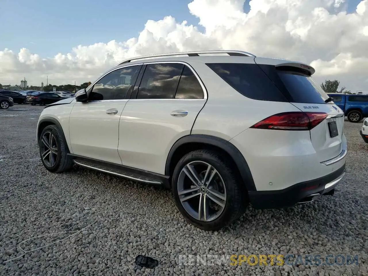 2 fotografías del automóvil dañado 4JGFB4JB9NA768245 MERCEDES-BENZ GLE-CLASS 2022