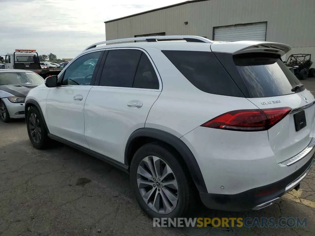 2 fotografías del automóvil dañado 4JGFB4KB2NA672939 MERCEDES-BENZ GLE-CLASS 2022