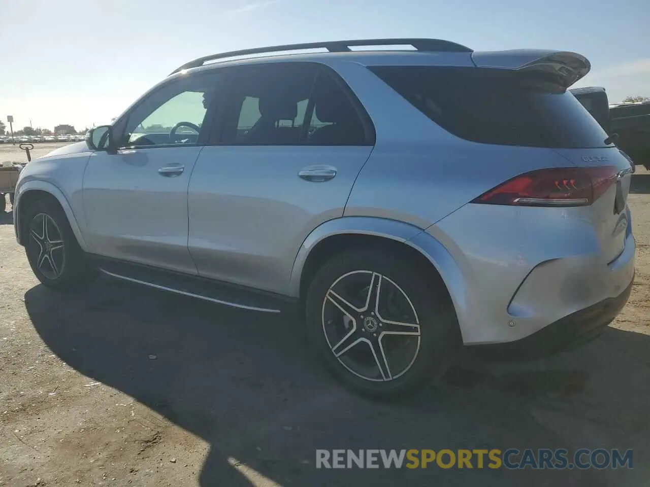 2 fotografías del automóvil dañado 4JGFB4KB4NA818841 MERCEDES-BENZ GLE-CLASS 2022