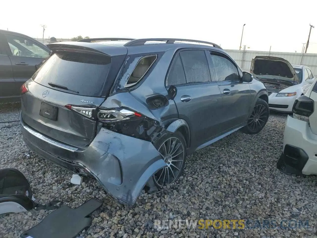 3 fotografías del automóvil dañado 4JGFB4KE2NA642804 MERCEDES-BENZ GLE-CLASS 2022