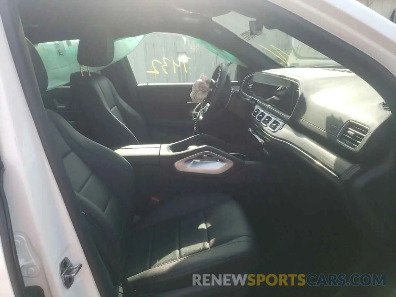 5 fotografías del automóvil dañado 4JGFB4KE7NA690010 MERCEDES-BENZ GLE-CLASS 2022