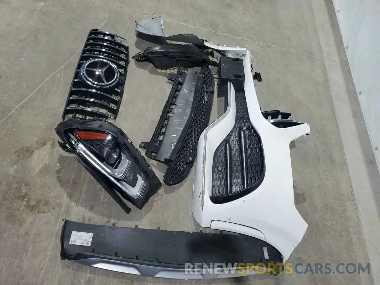 13 fotografías del automóvil dañado 4JGFD6BB2NA579988 MERCEDES-BENZ GLE-CLASS 2022