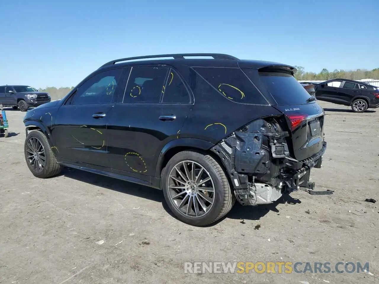 2 fotografías del automóvil dañado 4JGFB4KB4PA949819 MERCEDES-BENZ GLE-CLASS 2023