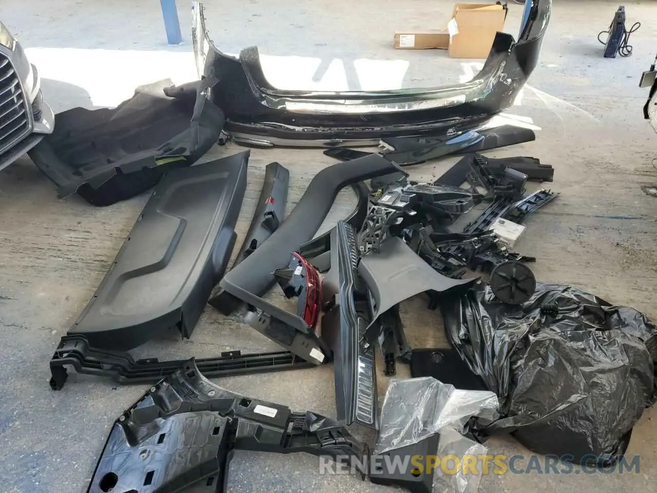 13 fotografías del automóvil dañado 4JGFB4FB3RB083926 MERCEDES-BENZ GLE-CLASS 2024
