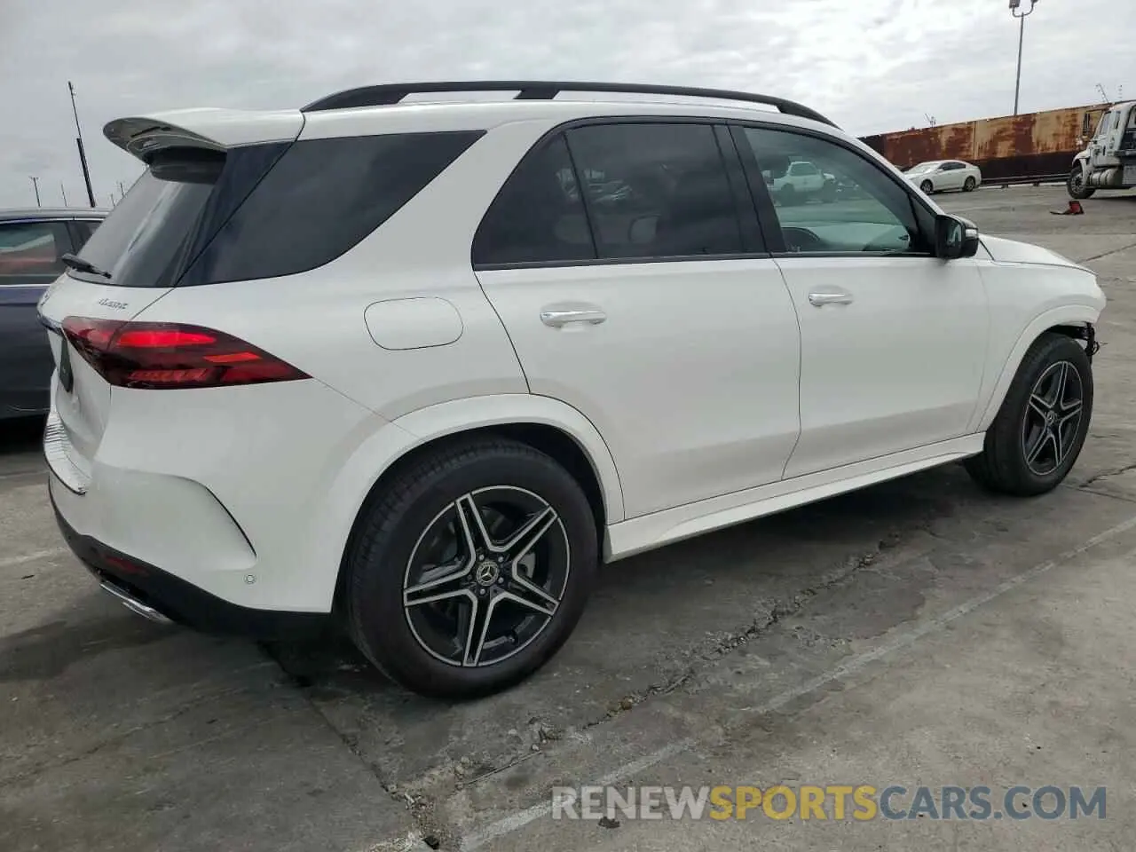 3 fotografías del automóvil dañado 4JGFB5KB2RB166243 MERCEDES-BENZ GLE-CLASS 2024