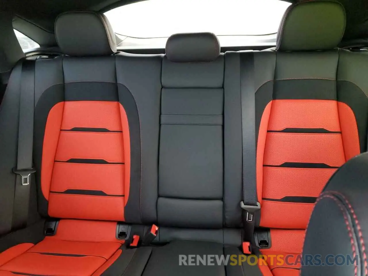10 fotografías del automóvil dañado 4JGFD6BBXSB280321 MERCEDES-BENZ GLE-CLASS 2025