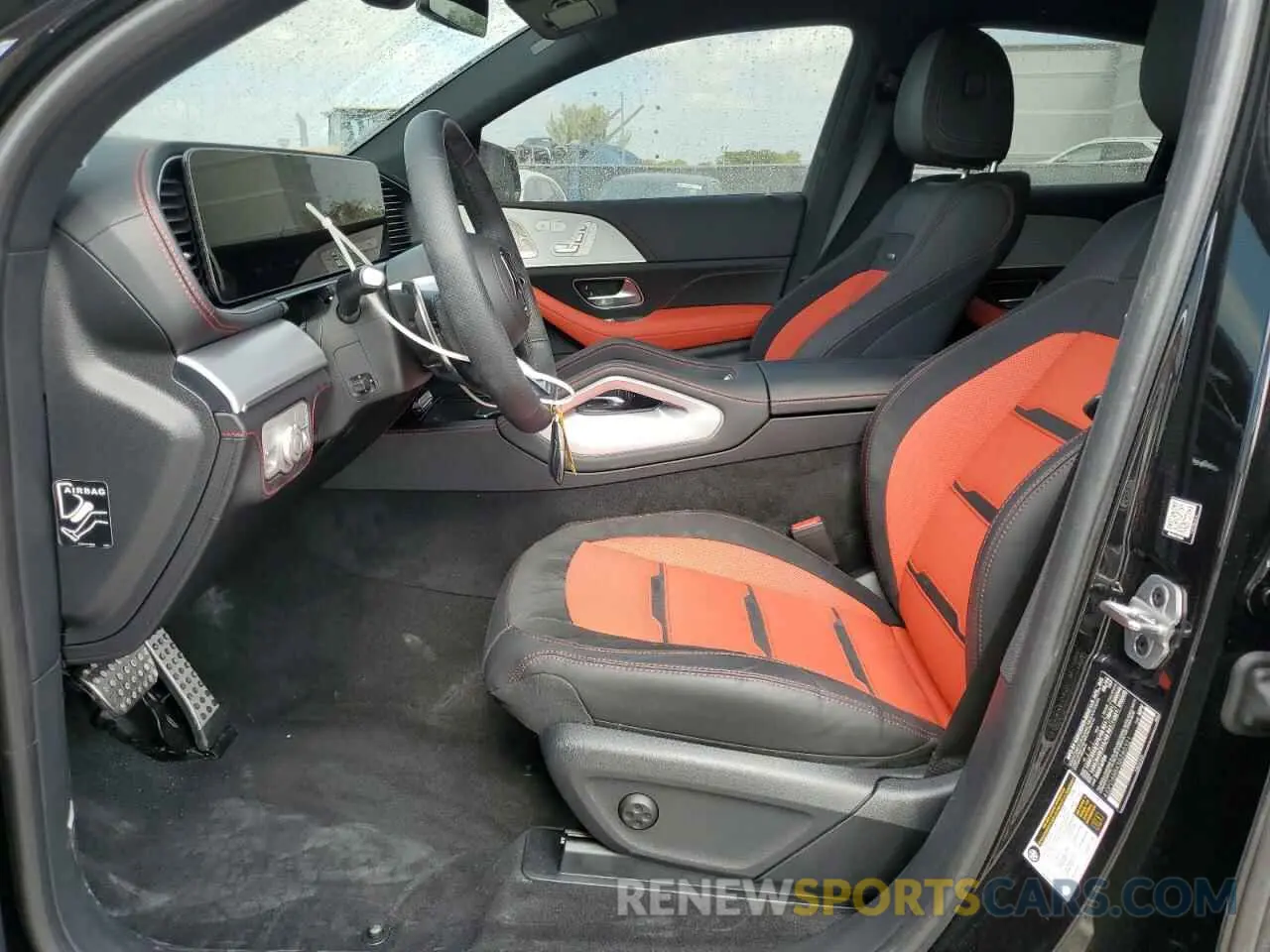 7 fotografías del automóvil dañado 4JGFD6BBXSB280321 MERCEDES-BENZ GLE-CLASS 2025