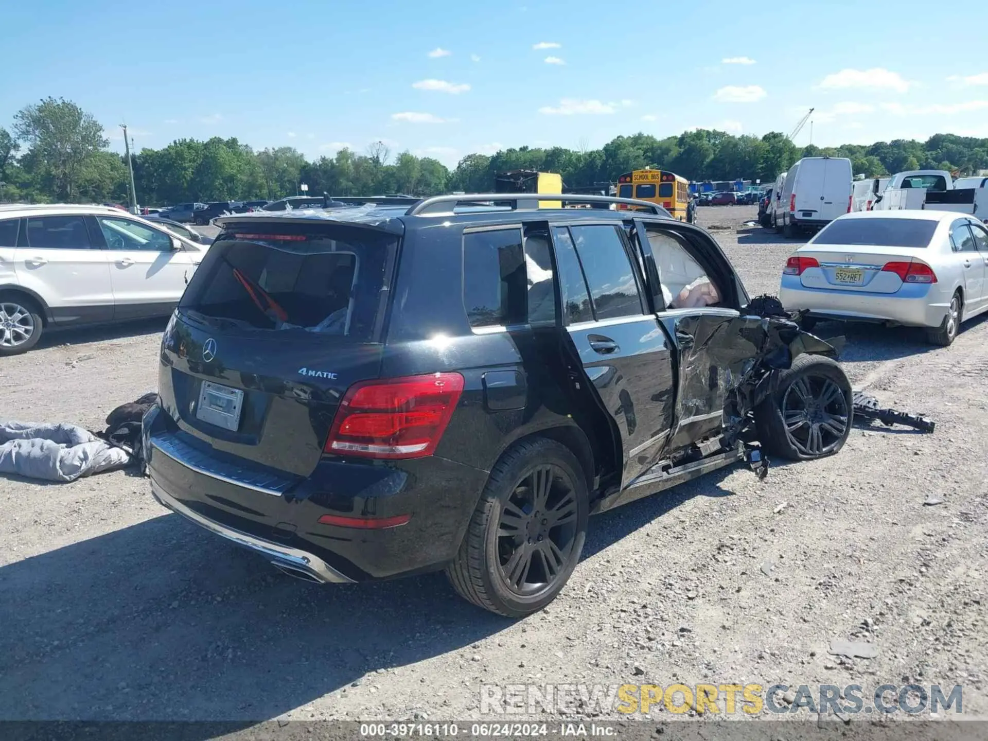 4 fotografías del automóvil dañado WDCGG8JB5FG393741 MERCEDES-BENZ GLK 350 2015