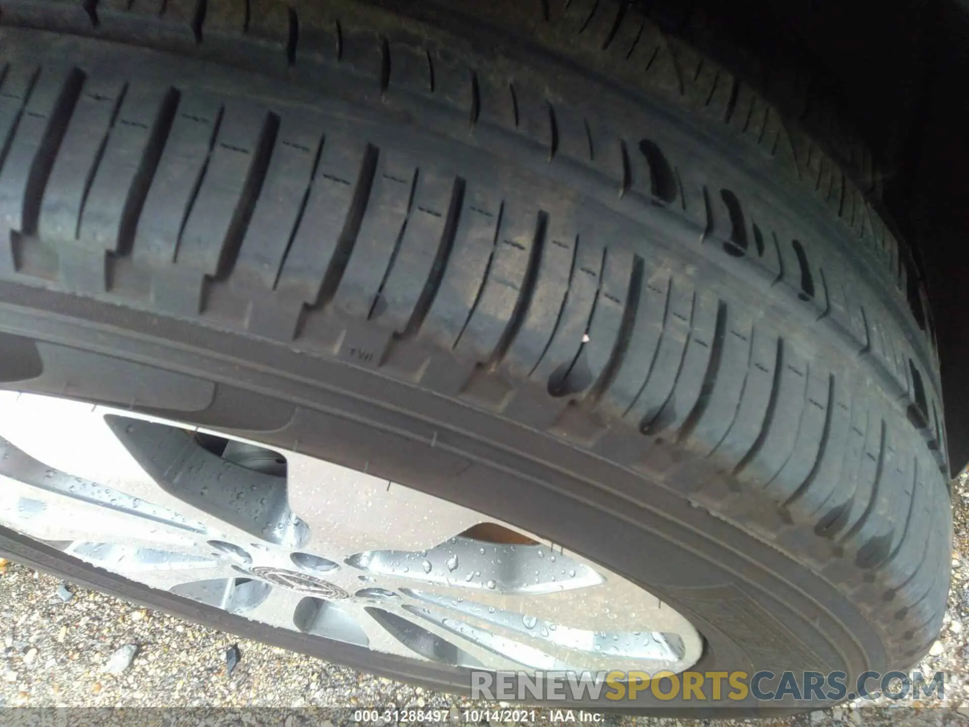 15 fotografías del automóvil dañado 4JGDF6EE2KB239429 MERCEDES-BENZ GLS 2019