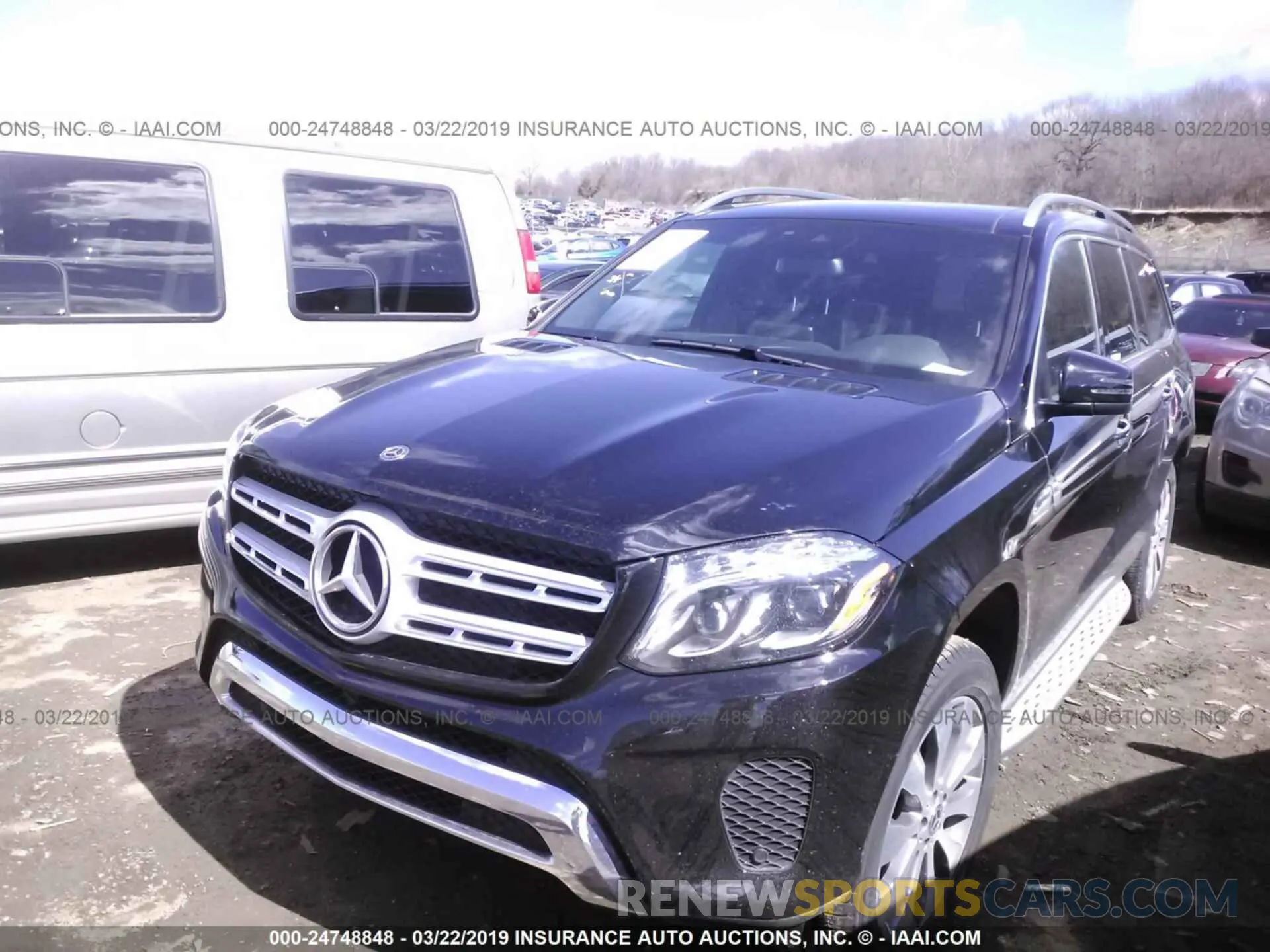 2 fotografías del automóvil dañado 4JGDF6EE8KB207911 MERCEDES-BENZ GLS 2019
