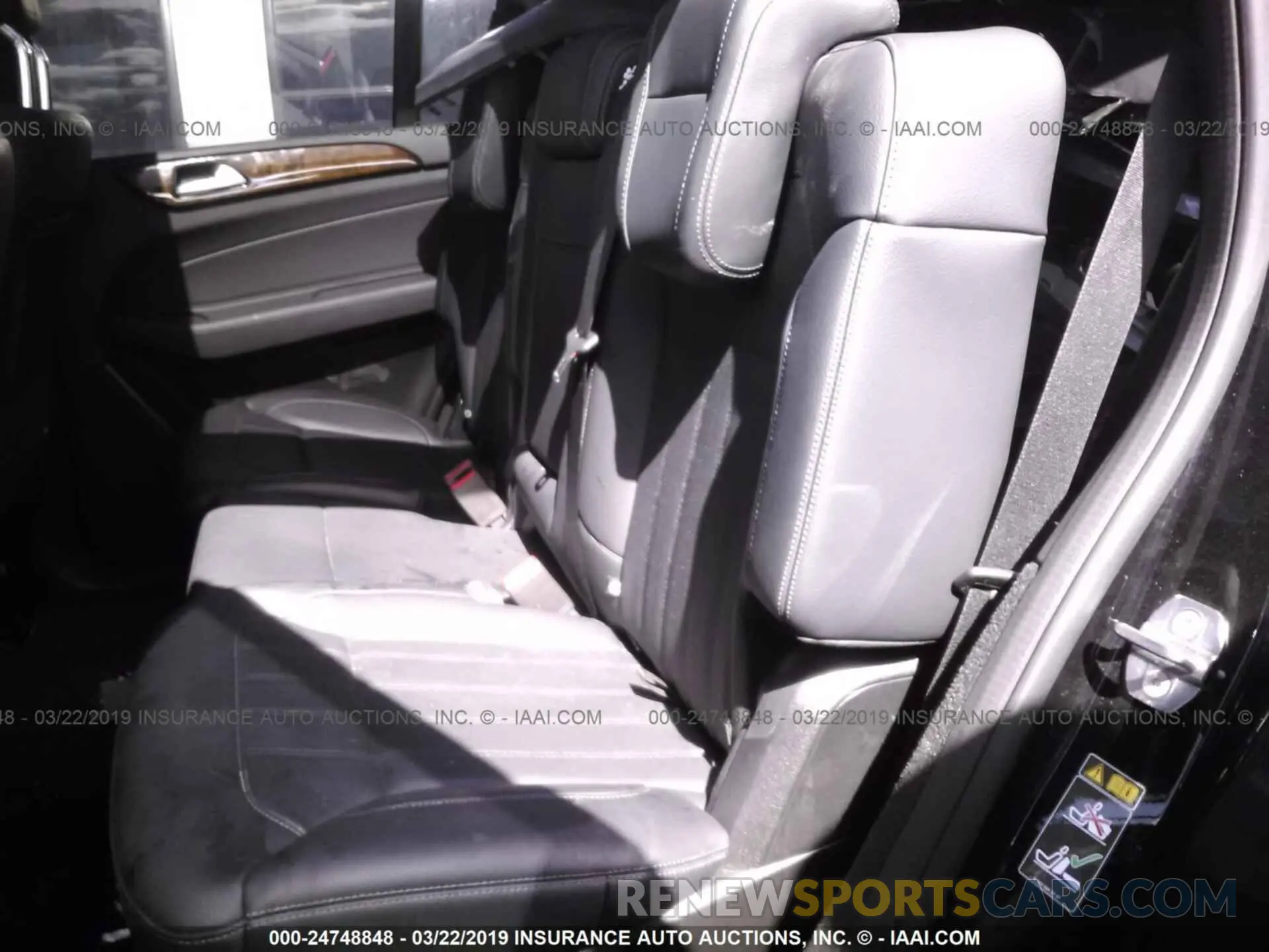 8 fotografías del automóvil dañado 4JGDF6EE8KB207911 MERCEDES-BENZ GLS 2019