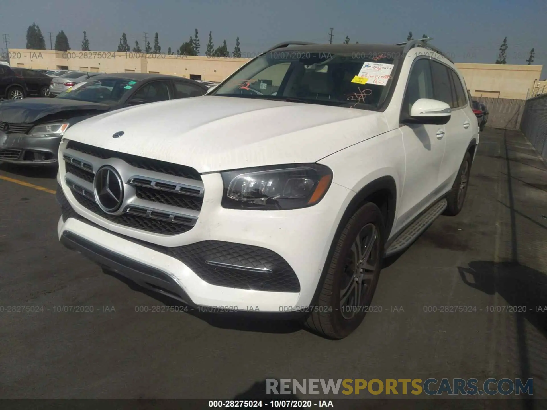 2 fotografías del automóvil dañado 4JGFF5KE2LA101890 MERCEDES-BENZ GLS 2020