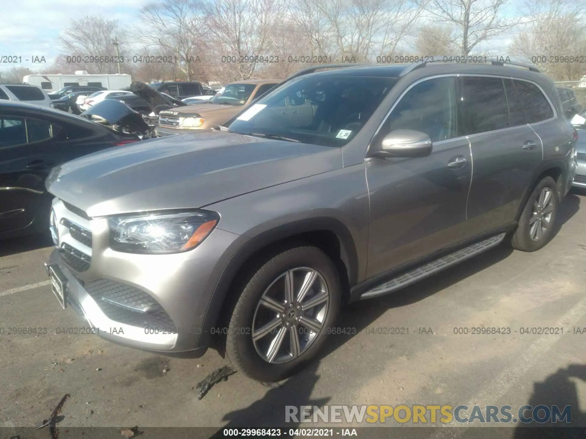 2 fotografías del automóvil dañado 4JGFF5KE3LA142156 MERCEDES-BENZ GLS 2020