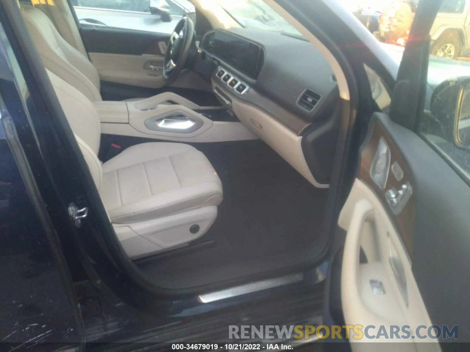 5 fotografías del automóvil dañado 4JGFF5KE3LA213761 MERCEDES-BENZ GLS 2020
