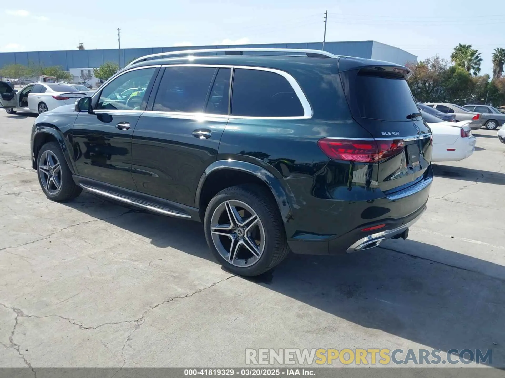 17 fotografías del automóvil dañado 4JGFF5KE3RB102873 MERCEDES-BENZ GLS 2024
