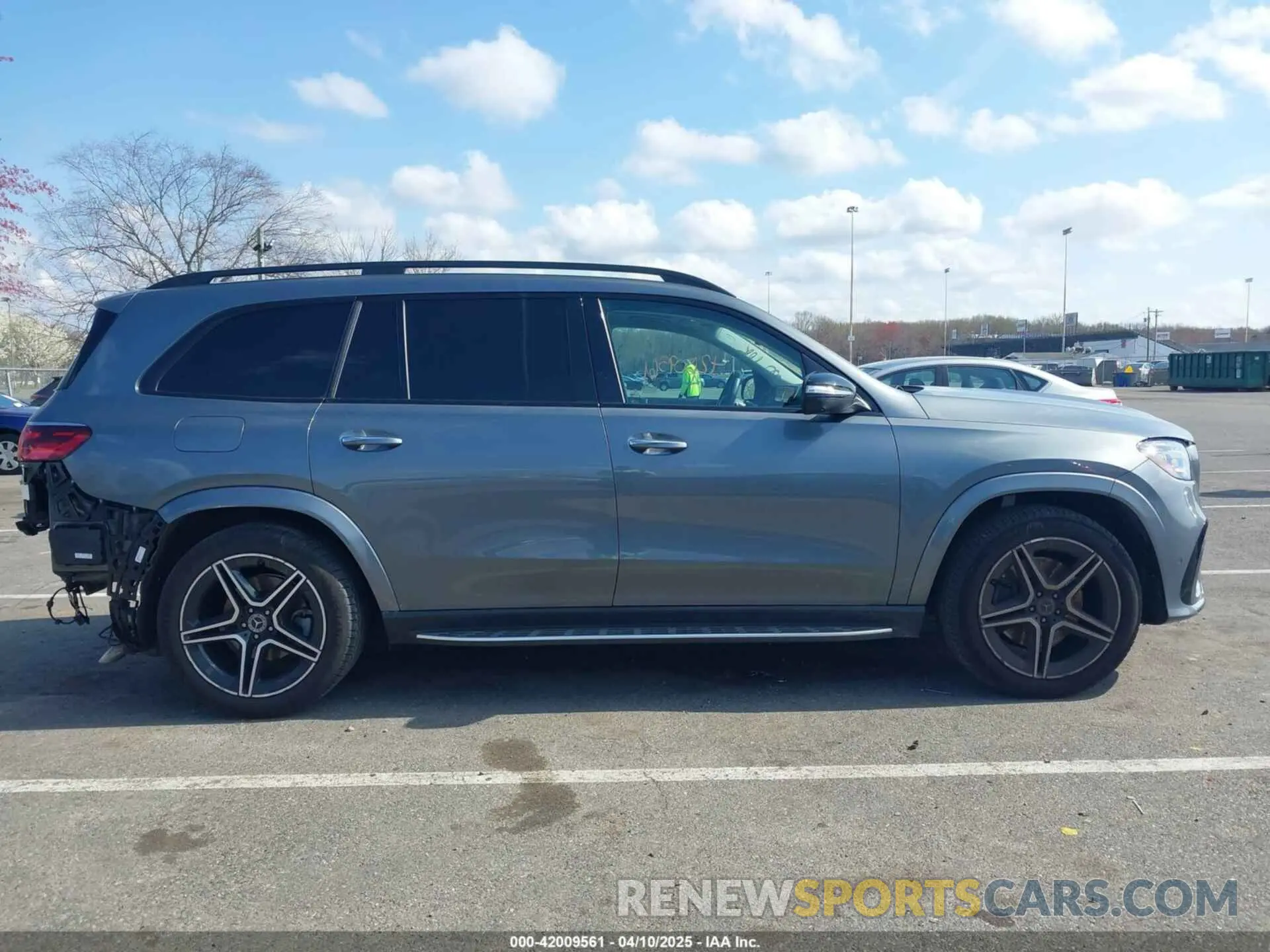 13 fotografías del automóvil dañado 4JGFF5KE4RB255469 MERCEDES-BENZ GLS 2024