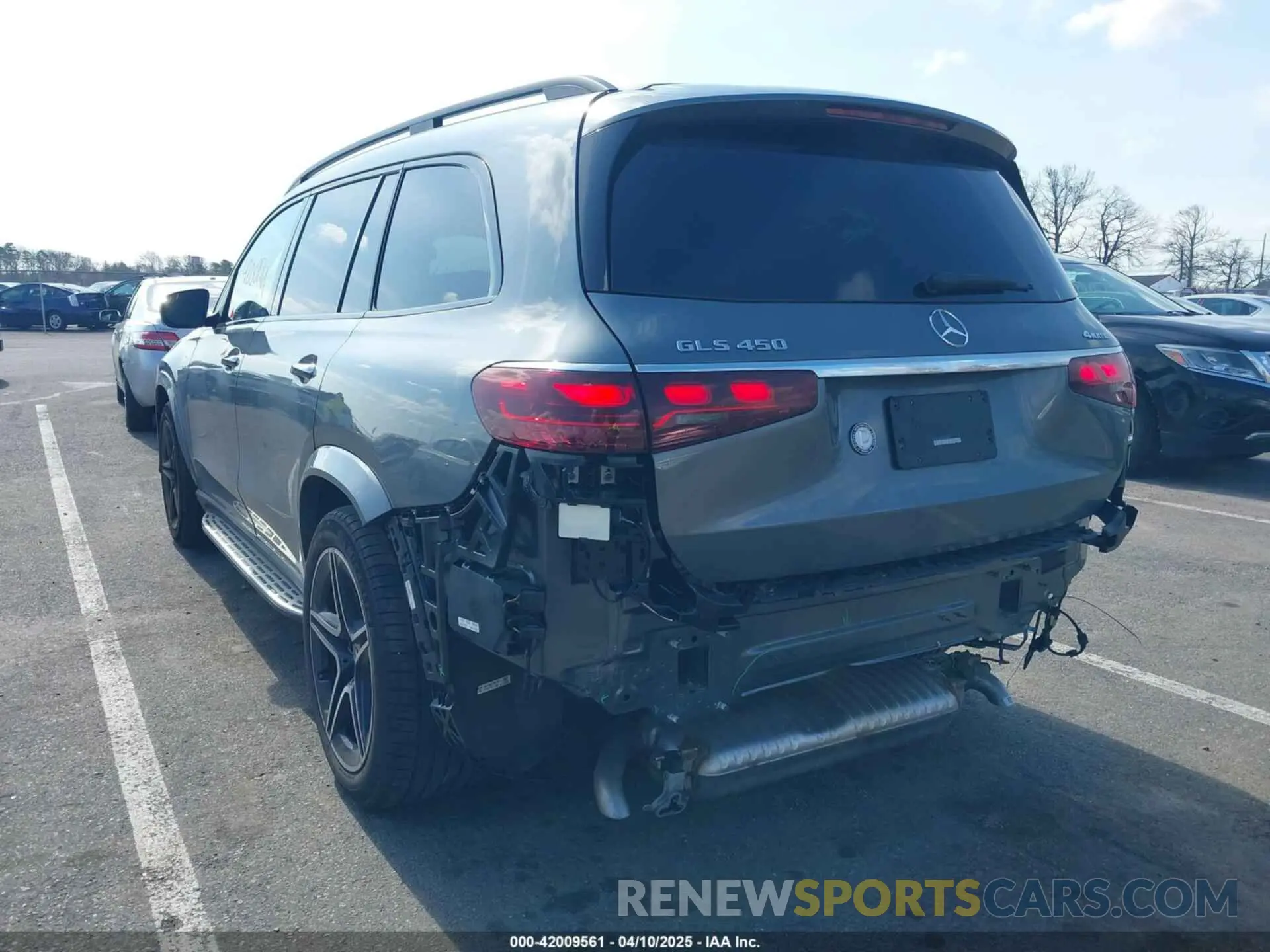 17 fotografías del automóvil dañado 4JGFF5KE4RB255469 MERCEDES-BENZ GLS 2024