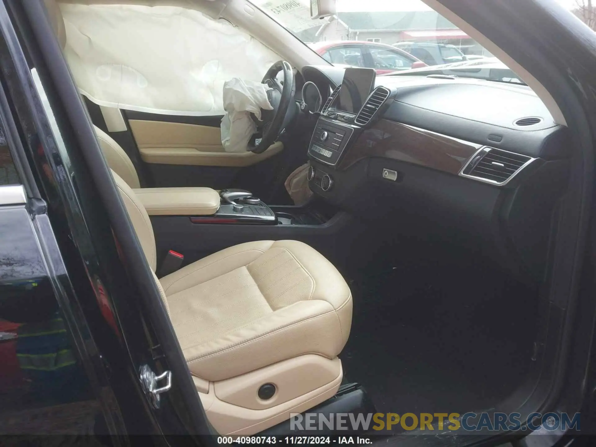 5 fotografías del automóvil dañado 4JGDF6EE1KB225991 MERCEDES-BENZ GLS 450 2019