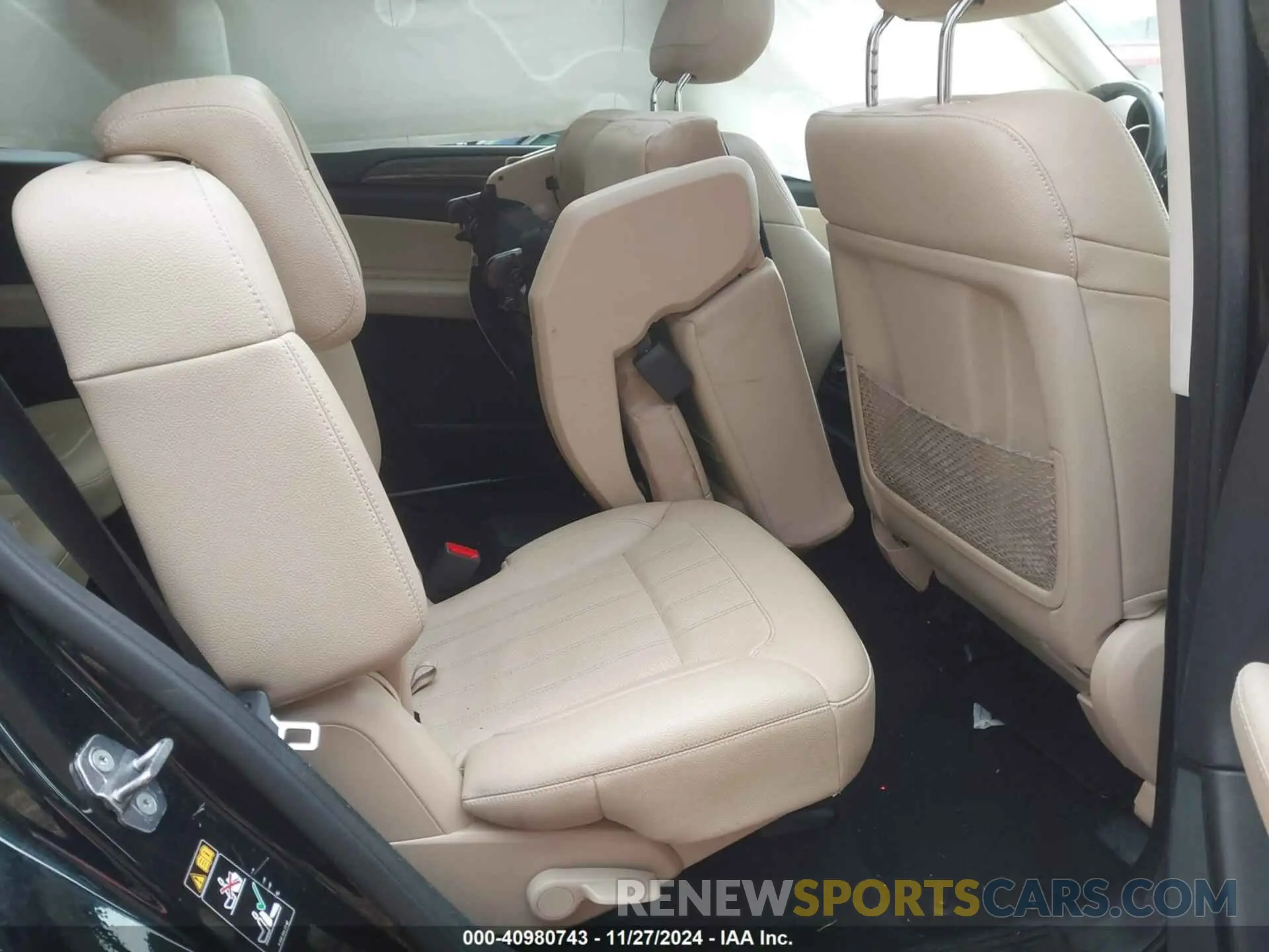 8 fotografías del automóvil dañado 4JGDF6EE1KB225991 MERCEDES-BENZ GLS 450 2019