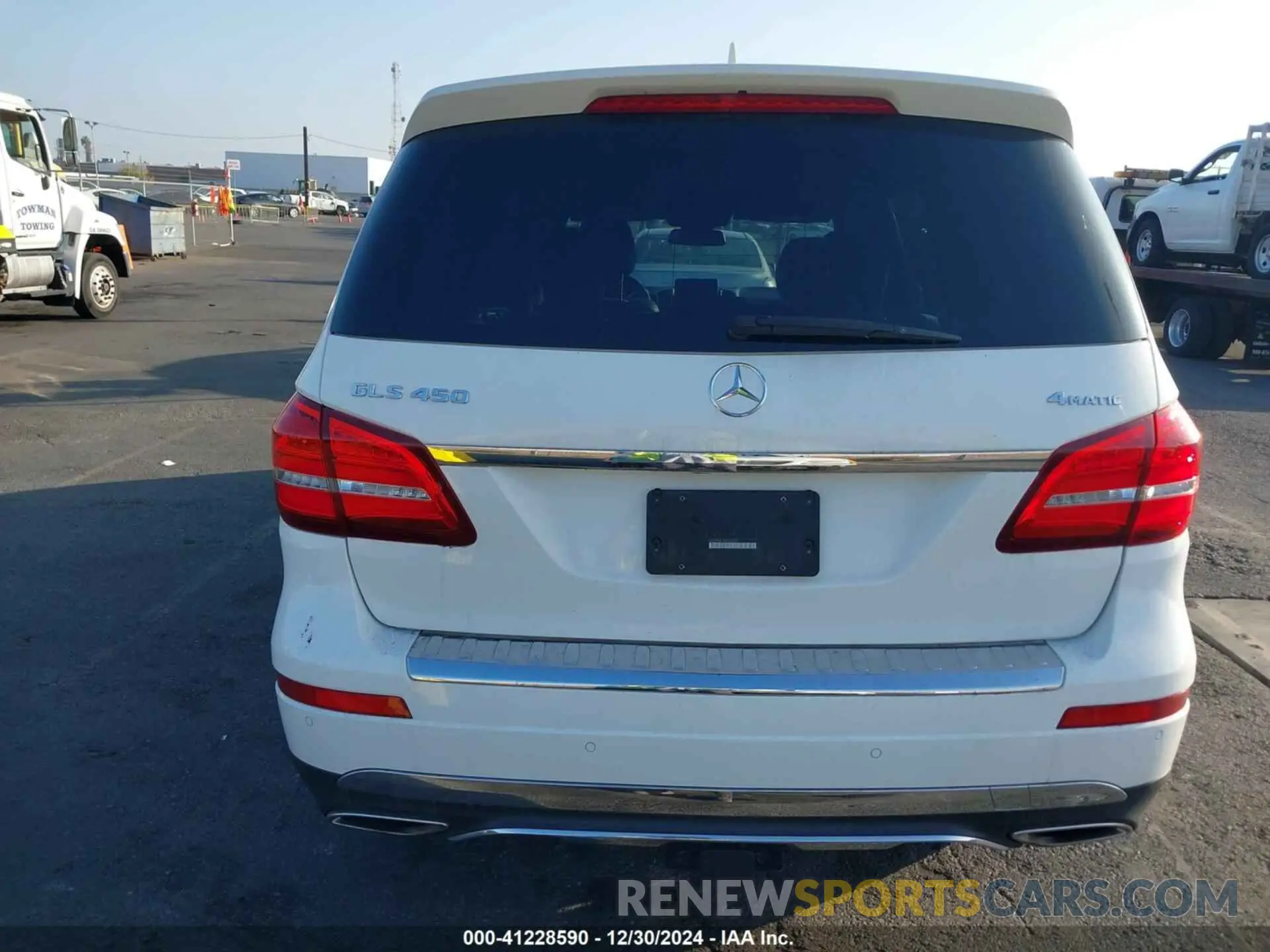 16 fotografías del automóvil dañado 4JGDF6EE1KB232343 MERCEDES-BENZ GLS 450 2019