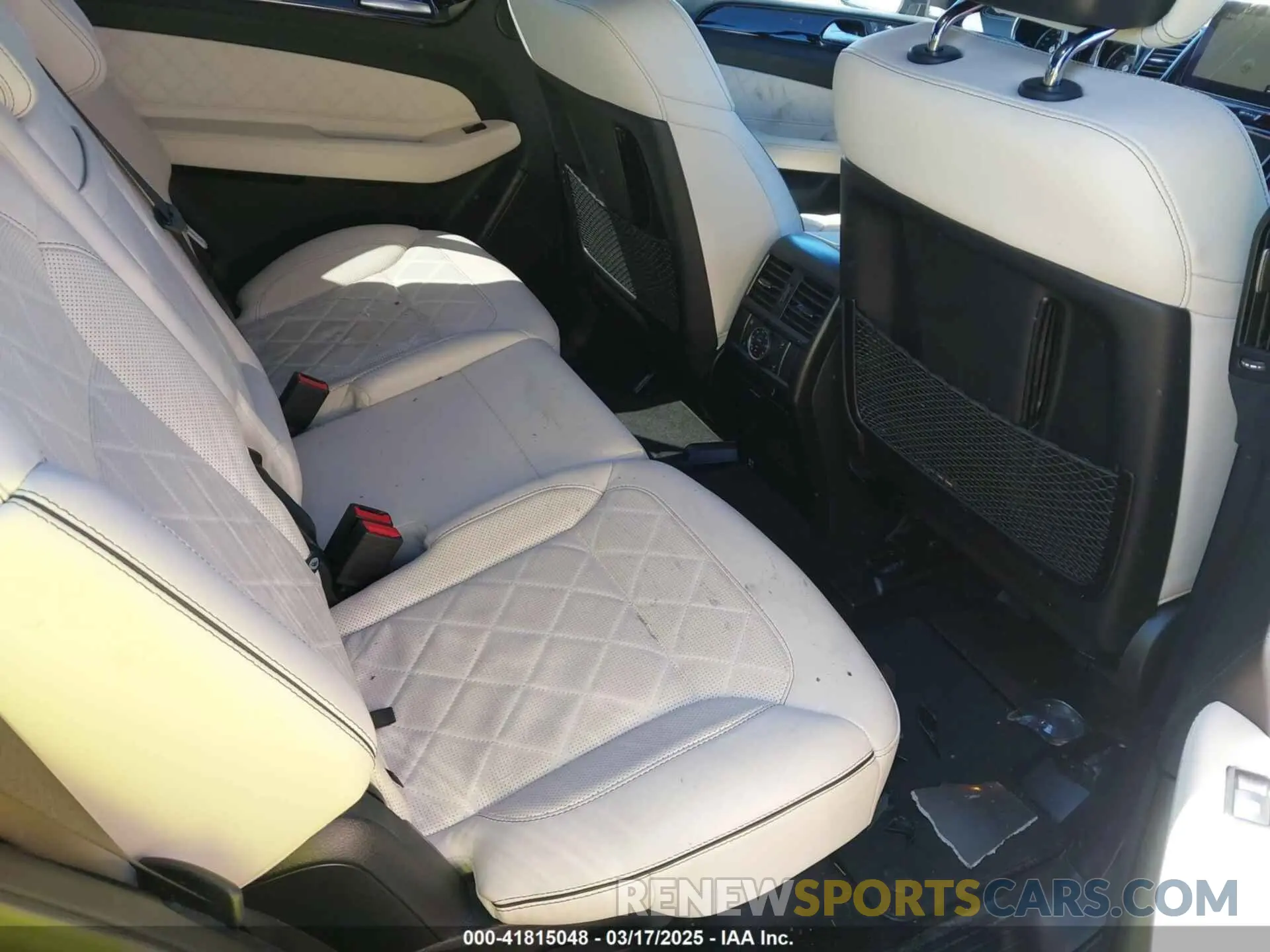 8 fotografías del automóvil dañado 4JGDF6EE2KB210870 MERCEDES-BENZ GLS 450 2019