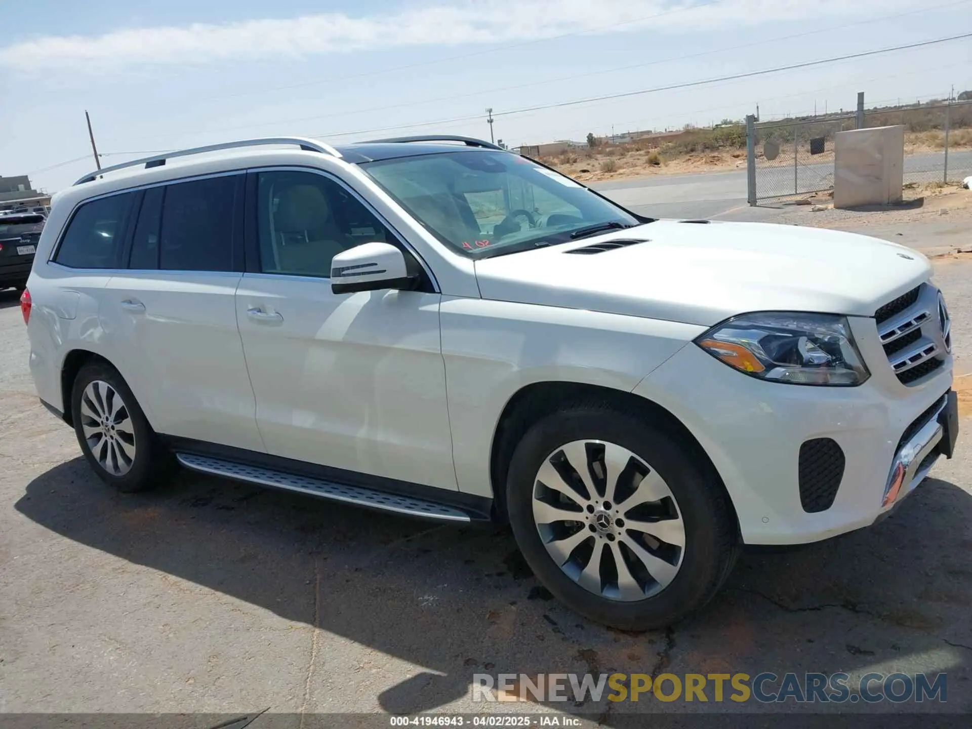 13 fotografías del automóvil dañado 4JGDF6EE3KB224583 MERCEDES-BENZ GLS 450 2019