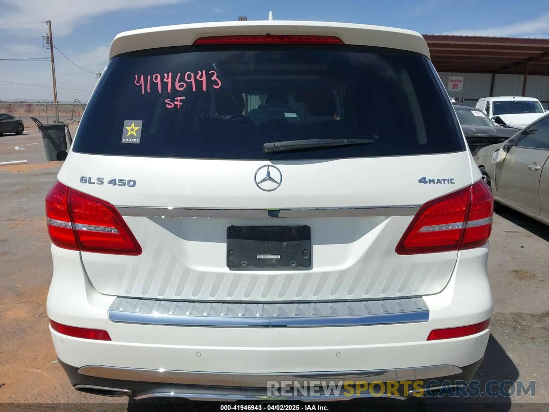 16 fotografías del automóvil dañado 4JGDF6EE3KB224583 MERCEDES-BENZ GLS 450 2019