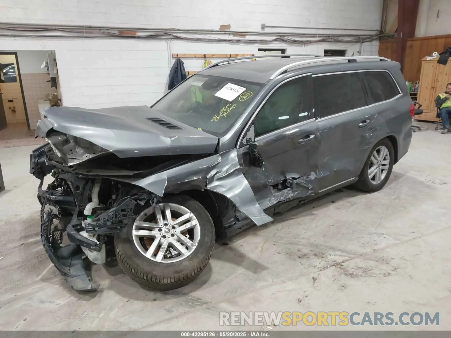 2 fotografías del automóvil dañado 4JGDF6EE4KB228206 MERCEDES-BENZ GLS 450 2019